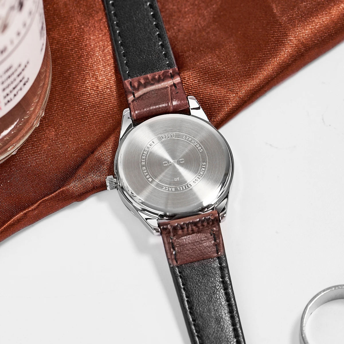 Damski zegarek analogowy kwarc – Casio Watches Smartwatch recenzja i cena